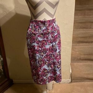 NWT Medium Lularoe Cassie pencil skirt-light blue bkgrd w/pinks, cream and black